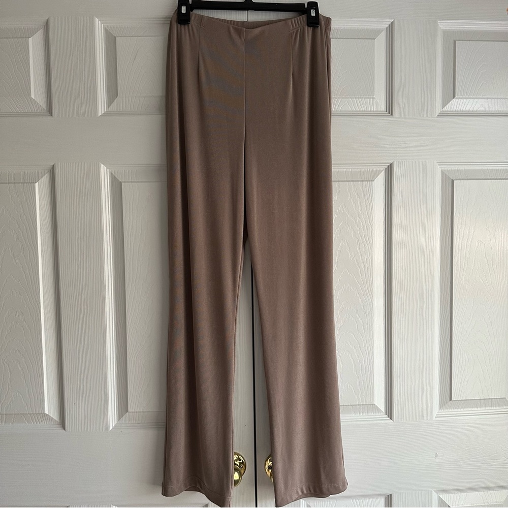 CHICO’S Easywear Pants Taupe Size 2 Regular